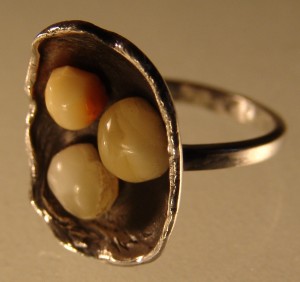 10III2005c 080