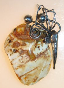 20I2012 044a