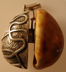 27II2010 003a